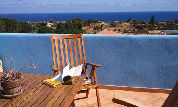 Ustica Apartment | Second floor apartment with spectacular sea view terrace