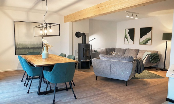 Tossens Apartment | SeeZeit - Holiday apartment at the Pütten. Sauna. Terrace. Dog friendly.