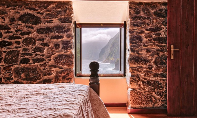 Porto Moniz House | Seixal Sunny Villa B