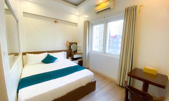 My Đinh Hotel | Sen Hotel My Dinh Song Da 미딩