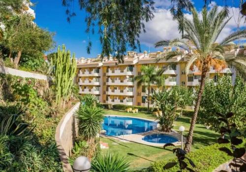 Nueva Andalucia Apartment | Senorio de Aloha duplex apartment