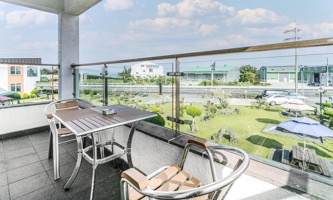 Seongsan House | Seogwipo Myhalftime Pension