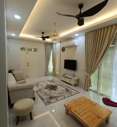Dungun House | Serai Homestay