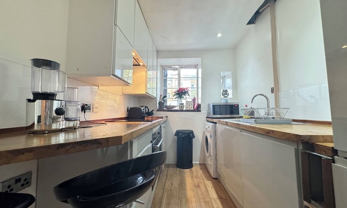 Stockwell Apartment | Serene 1BD Flat, 7 Mins from Clapham Common