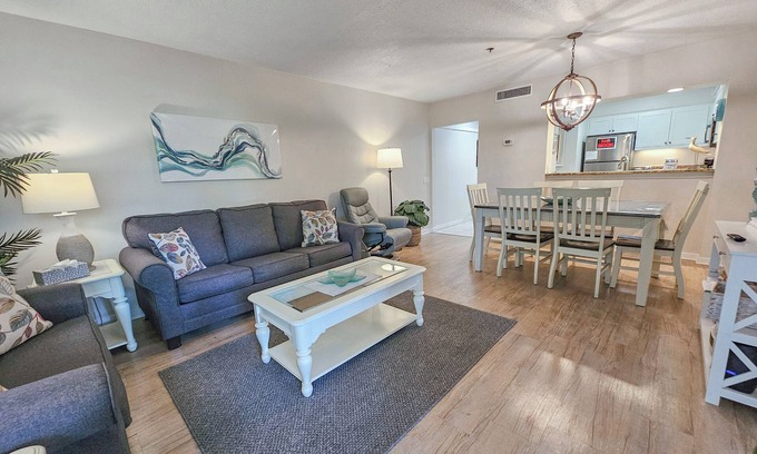 Arcadian Shores Cabin | Serene 2 bedroom, 2 bath lodge, with full access to amenities, 101AC