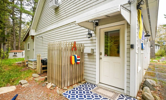 Bayville Apartment | Serene Coastline Retreat for 2