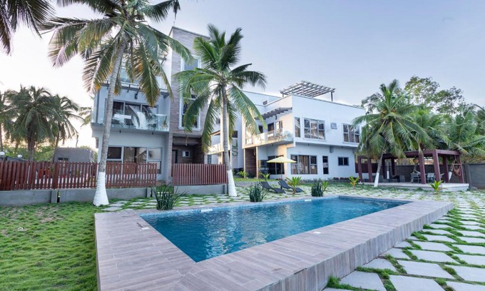 Accra Hotel | Serenity Residences & Spa - Kokrobite Beach