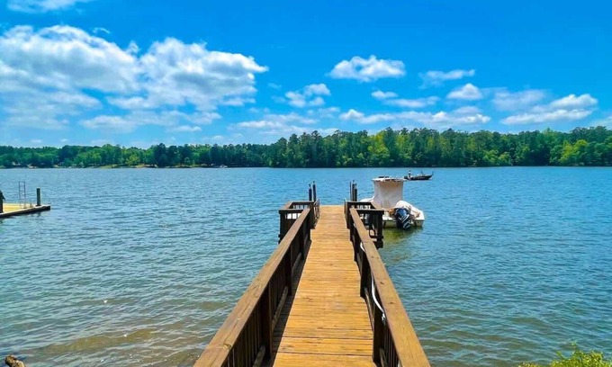 Prosperity House | Serenity View Lakeside Retreat on Lake Murray, SC