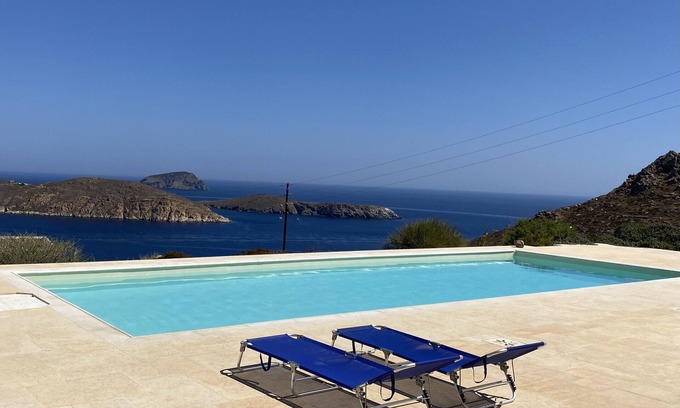 Ramos Villa | Serifos Villa B
