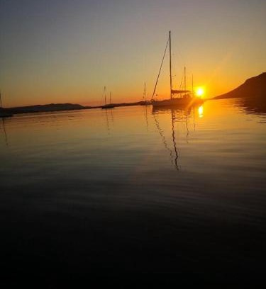 Porto-Vecchio Boat Rental | seuls à bord dans le golfe hebergement atypique