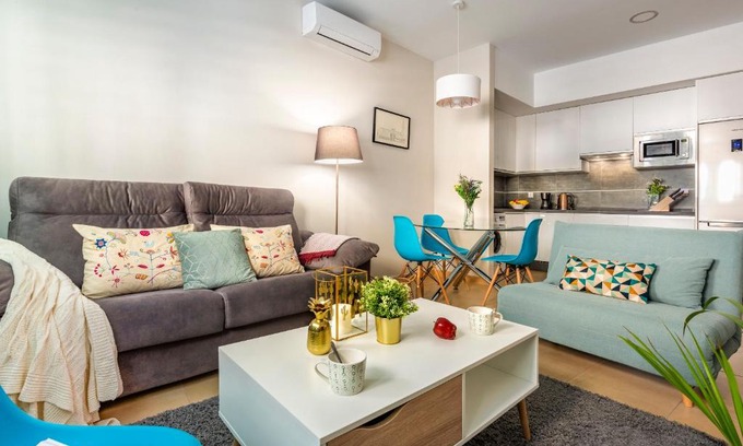 San Julian Apartment | Sevilla Urban Apartament - by Valmartaria
