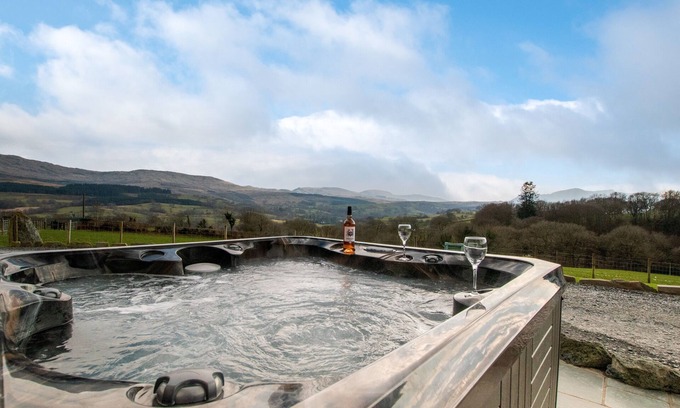Rhydymain House | Sgubor y Gader - One Bedroom House, Sleeps 2