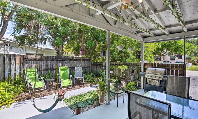Croissant Park House | Shady & Eclectic Fort Lauderdale Dwelling w/Yard!