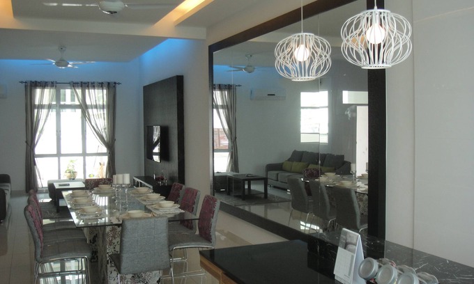 Tanjung Bungah Villa | Shamrock Beach Villas Penang Seaview
