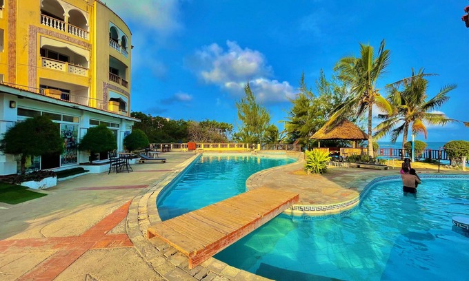 Shanzu Apartment | Shanzu Two Bedroom Seaview Oasis.