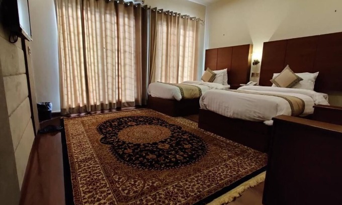 Gulberg Hotel | Sheltons Rezidor Lahore