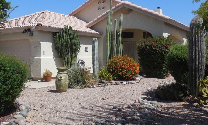 Rancho del Lago House | Shiatsu Shangri-La on World Class Golf Course! On Site EV Charging.