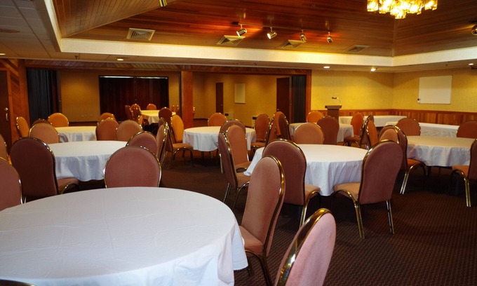 Houlton Hotel | Shiretown Inn & Suites