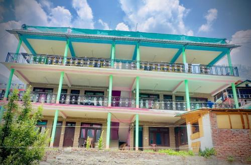 Kullu House | Shivaay view point guest house