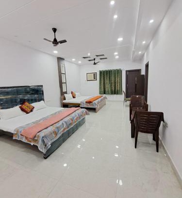 Mahmoorganj House | Shivansh stays