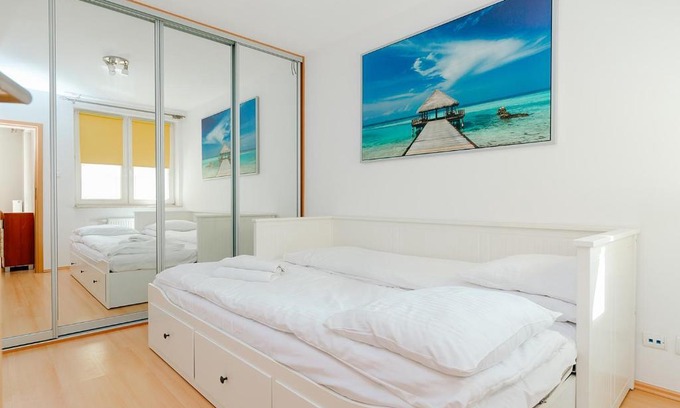 Targowek Apartment | ShortStayPoland Św. Wincentego (B7)