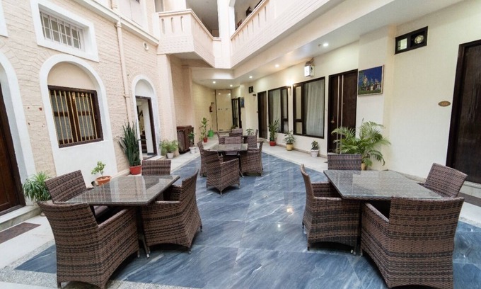 Varanasi Hotel | Shree Ganesha Residency