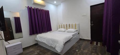 Tuljapur Hotel | Shree Shiv bhakt niwas