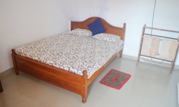 Patuwatha House | Shyni Tourist Guesthouse