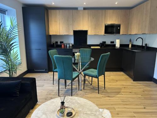 North Finchley Apartment | Sia Court, Flat 5