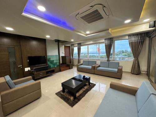 Kolhapur Hotel | Siddharth Lake View Penthouse