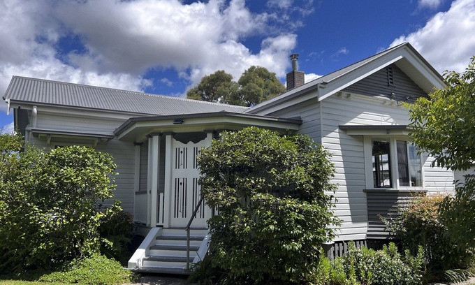 Stanthorpe House | Siena Stanthorpe - Comfort and style in a great location!