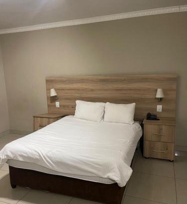 Greater Johannesburg Metropolitan Area Hotel | Signature Hotel