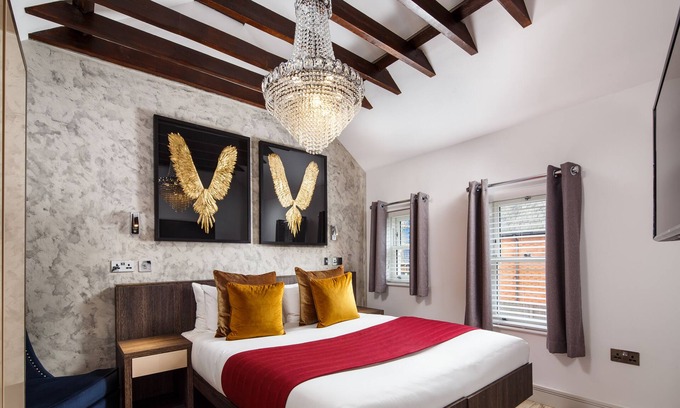 Peterborough Apartment | Signature Suites