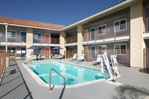 Temecula Hotel | Signature Temecula