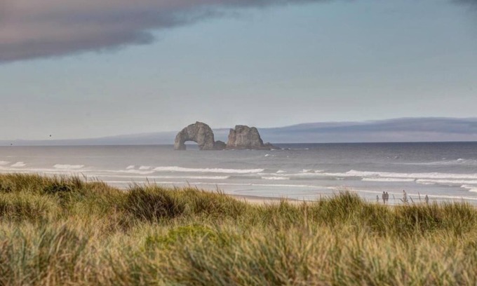 Rockaway Beach Hotel | Silver Sands Motel