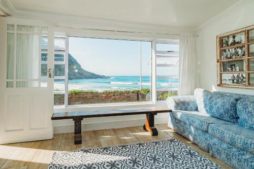 Victoria Bay Hotel | Silver Spray Beach Accommodation