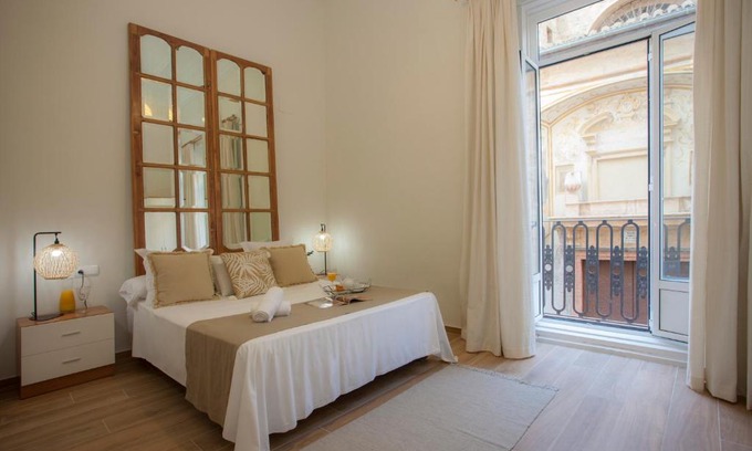 La Seu Apartment | SingularStays Seu Catedral