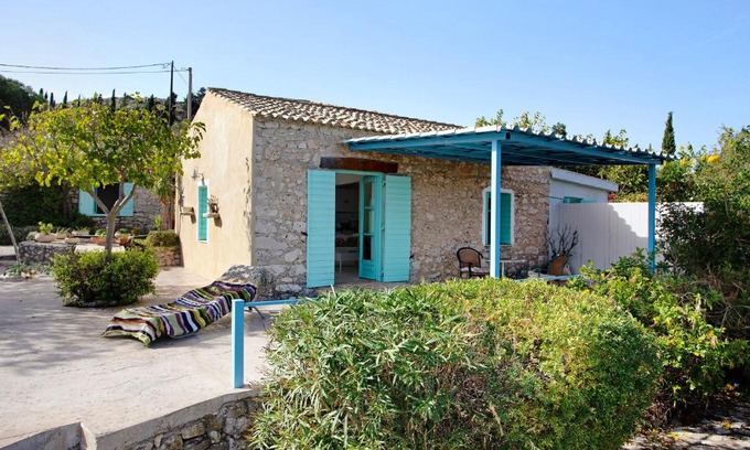 Korithi House | Sira Stonehouse l
