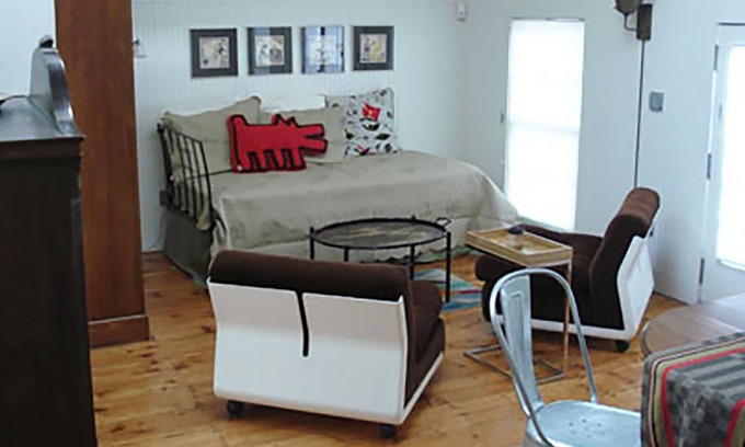 Greenport Cottage | Sirens Song Carriage House