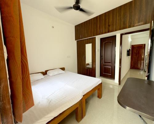 Thoraipakkam Apartment | Sishya Hotels & Service Apartment Thoraipakkam, Chennai OMR, IT Expressway