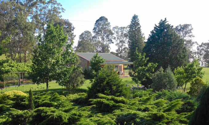 Mulgoa Cottage | “Six Oaks” Wilderness Retreat