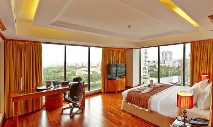 Gulshan Hotel | Six Seasons Hotel