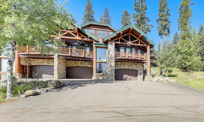 Whitefish Cabin | Ski-In/Out, Hot Tub: Spacious Retreat in Whitefish