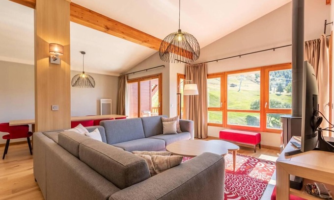 Arc-1800 Apartment | Ski-in/ski-out & foot of the slopes, 10th floor, view ski slopes, fitness, swimming pool, sauna
