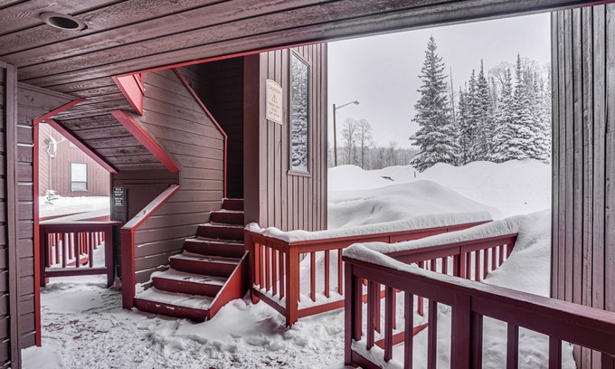 Brian Head Apartment | Ski-in, Ski-out Brian Head Condo w/Fireplace!