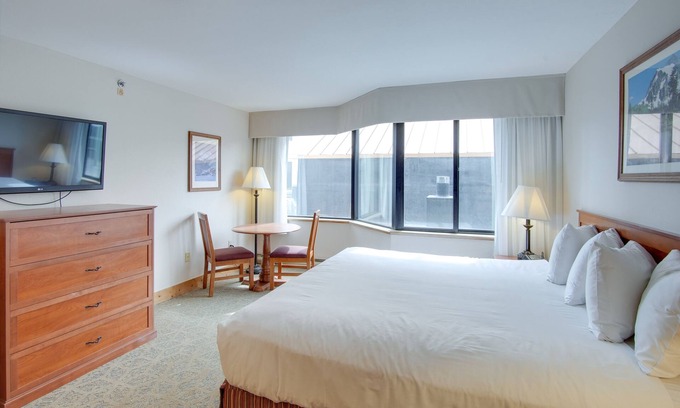Crested Butte Apartment | Ski-in/ski-out Crested Butte Studio w/Pool Access