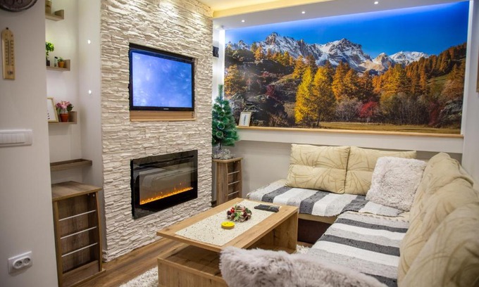 Pale Apartment | SKS