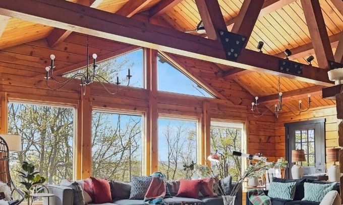 Albrightsville Ski Chalet | Sky Pine Lodge - Chalet Atop the World