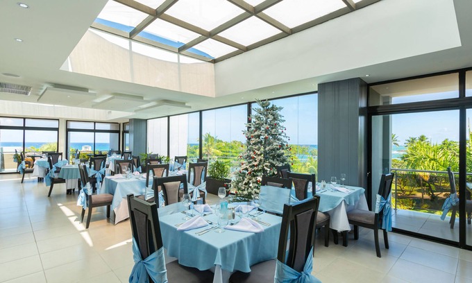 Los Brazos Apartment | Skylight Suite Hotel breakfast included. 28% off in restaurant and bar