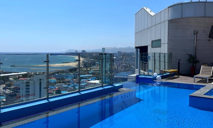 Jumunjin-eup Hotel | SL Hotel Gangneung